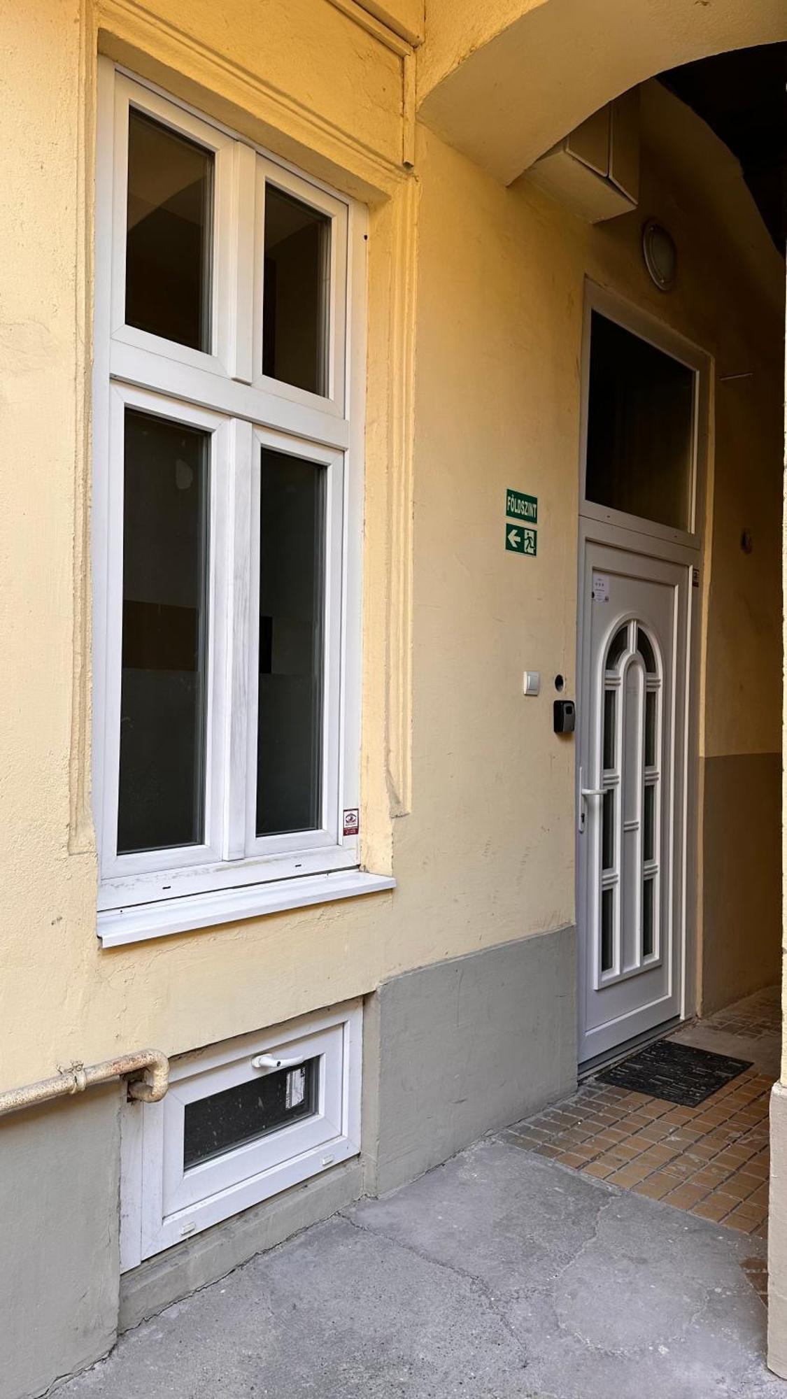 Ultra Modern Home Budapest Exterior foto